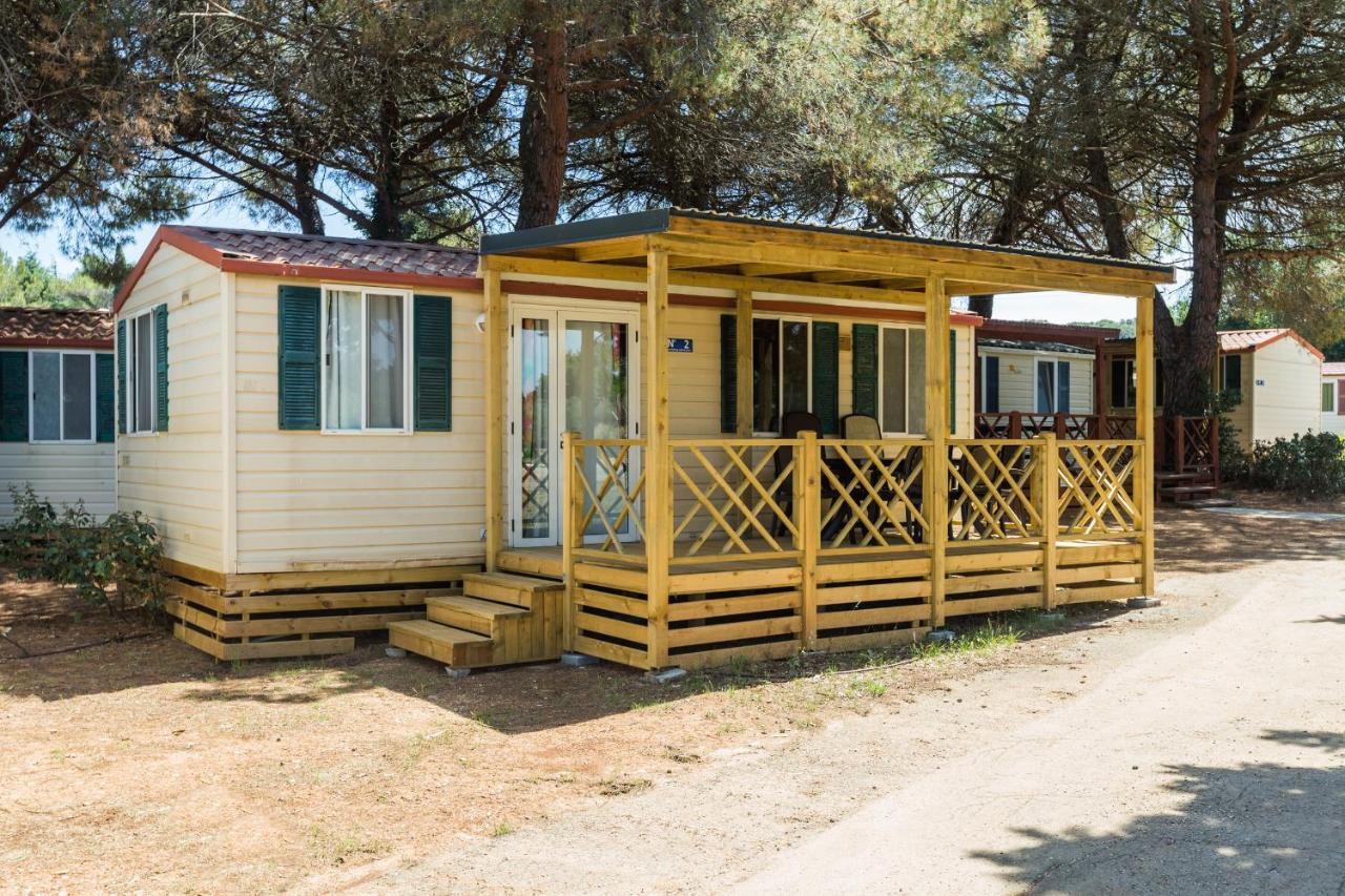 Camping Adria Mobile Homes In Brioni Sunny Camping พูลา ภายนอก รูปภาพ